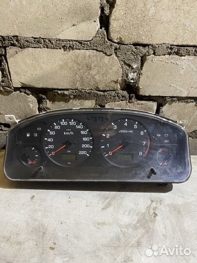 Приборная панель Nissan Primera P11