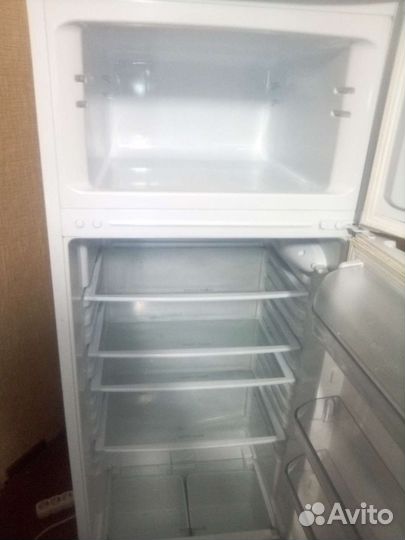 Холодильник бу хотпоинт ariston