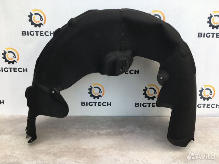 Подкрылок задний Mercedes W213 A2136900404