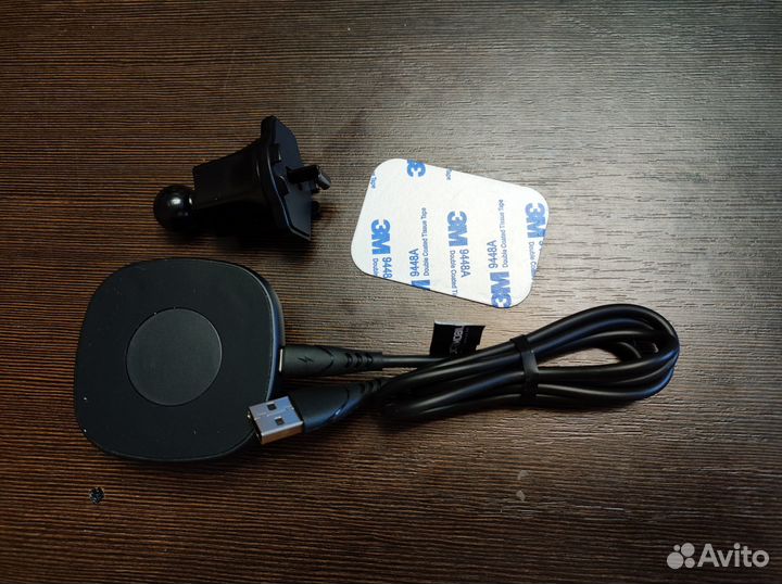 Магнитный держатель с зарядкой беспроводной 15в