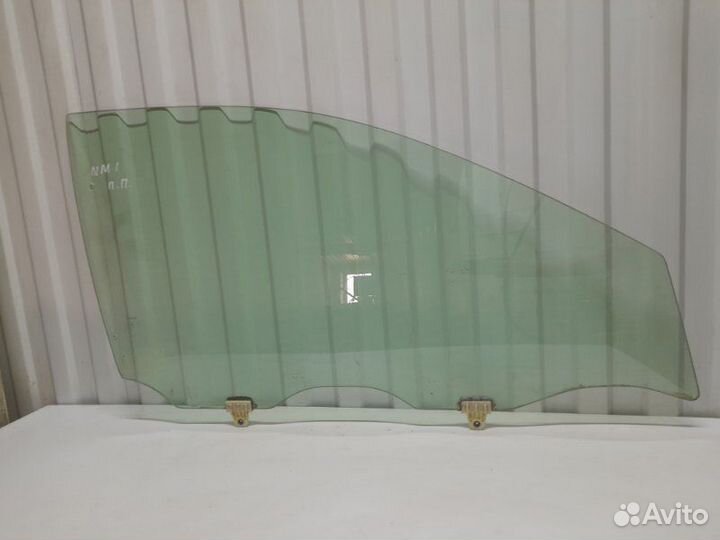 Стекло двери передней правой Nissan Murano Z50