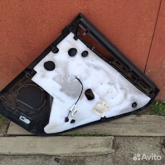 Дверные карты, обшивки дверей Туарег NF, FL