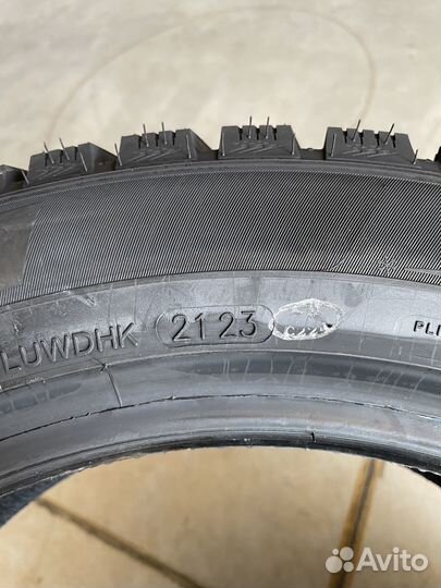 Kapsen IceMax RW506 215/55 R17 98H