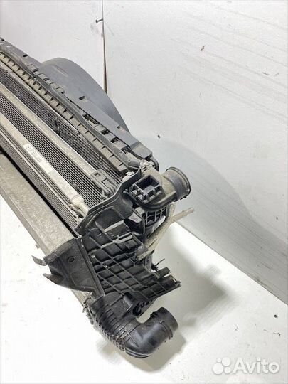 Касета радиаторов Мерседес w207 OM 642