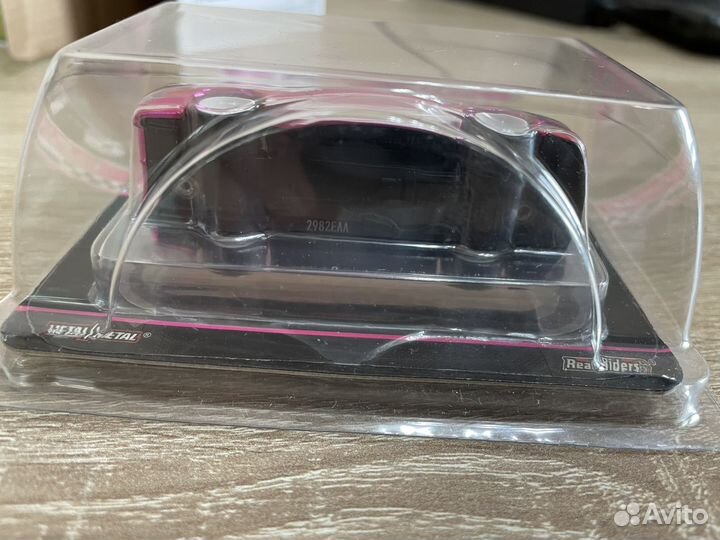 Hot Wheels 1:61 Nissan Skyline GT-R R34 Pink