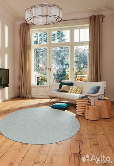 Ковер 160 на 160 новый