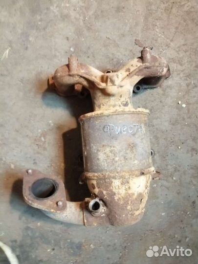 Выпускной коллектор Ford Fiesta