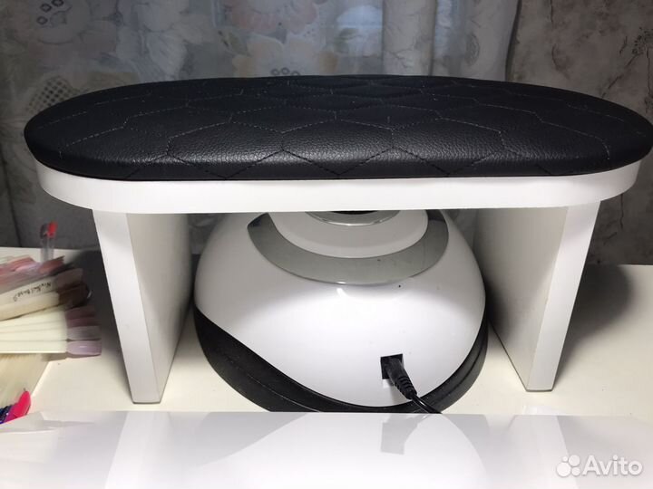 Подставка для рук маникюрная