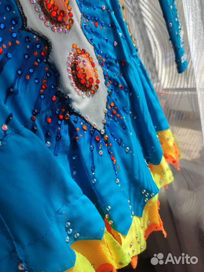 Костюм для художественной гимнастики