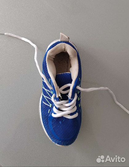 Кроссовки детские