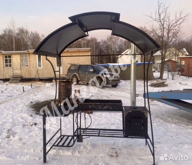 Мангал с крышей