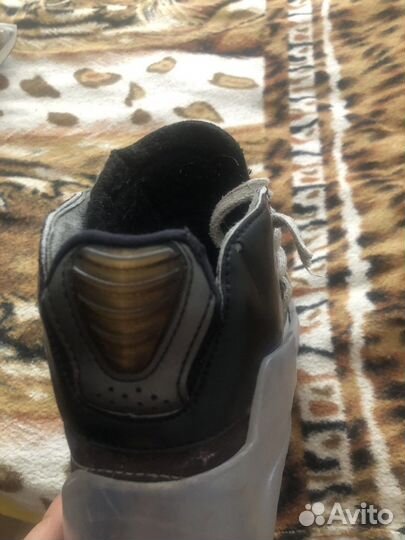 Вратарские коньки bauer