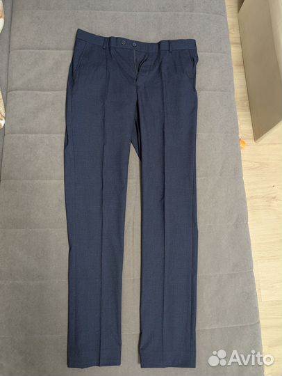 Мужской костюм с жилетом 48 M 182