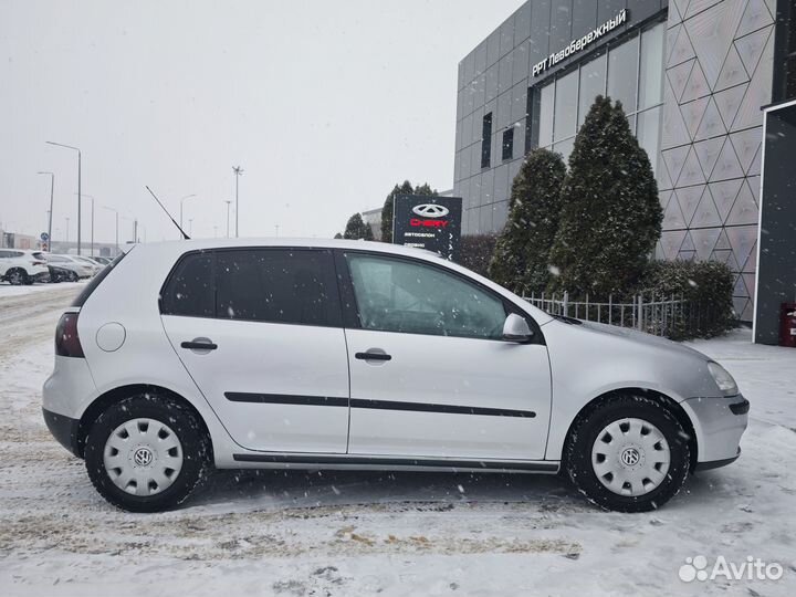 Volkswagen Golf 1.6 AT, 2005, 278 214 км