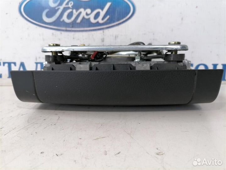 Подушка безопасности в рулевое колесо Ford Mondeo