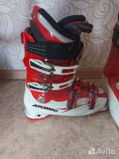 Горнолыжные ботинки Atomic, Rossignol