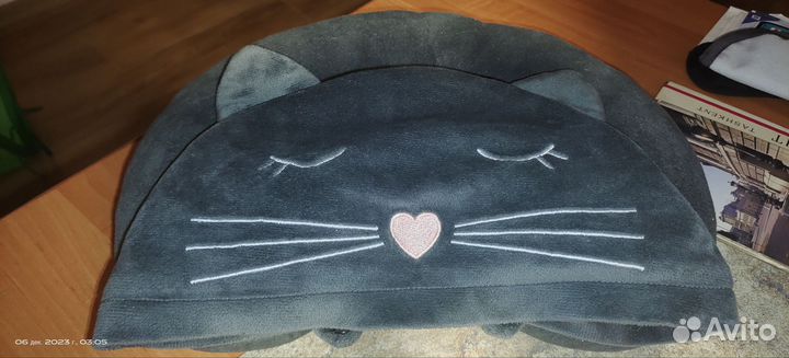 Подушка для путешествий Кошка