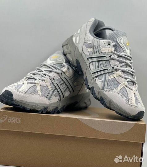 Стильные Asics Sonoma