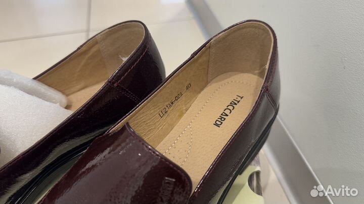 Лоферы новые лакированные