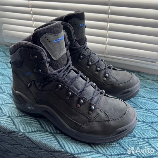 Треккинговые ботинки Lowa Gore-Tex (Словакия)