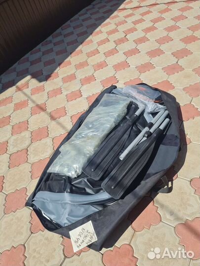 Надувная лодка с мотором