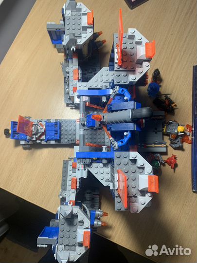Lego nexo knights 70317