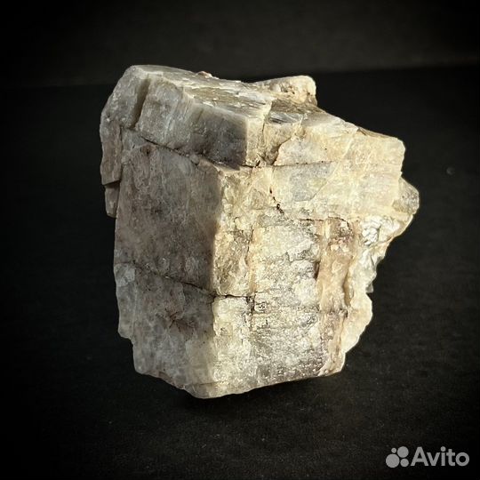 Лунный камень беломорит природный минерал