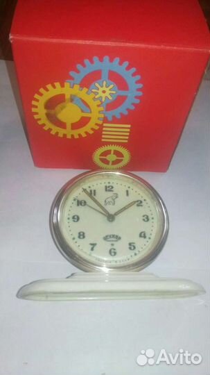 Часы-будильник Дружба 1957г. 11 камней