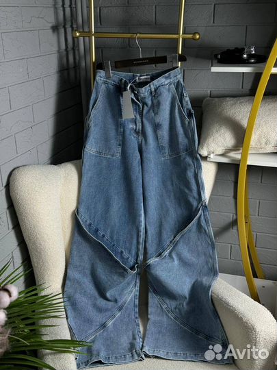 Стильные джинсы The Attico