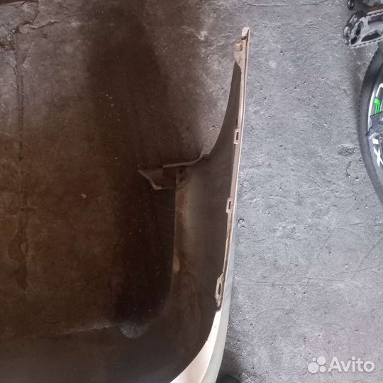 Бампер задний