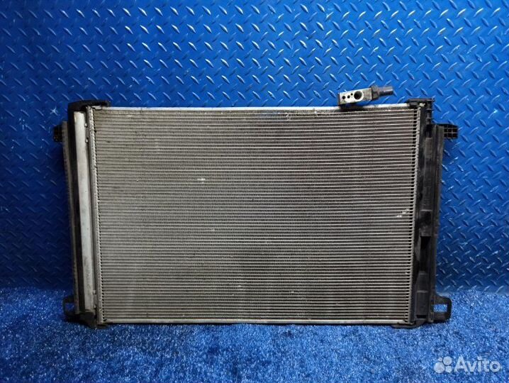 Радиатор кондиционера Mercedes W204