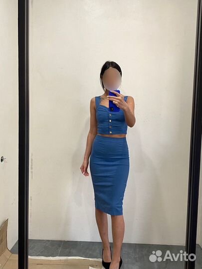 Продам костюмчик