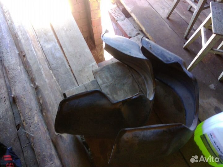 Подкрылки передние Калина