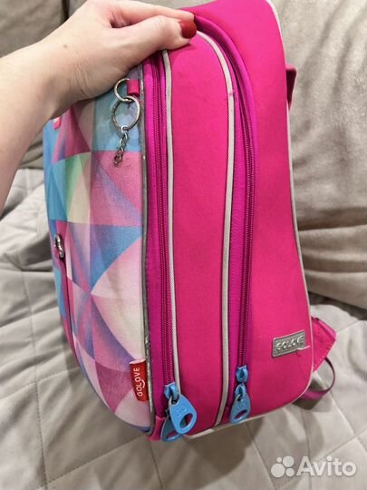 Рюкзак для девочки в школу