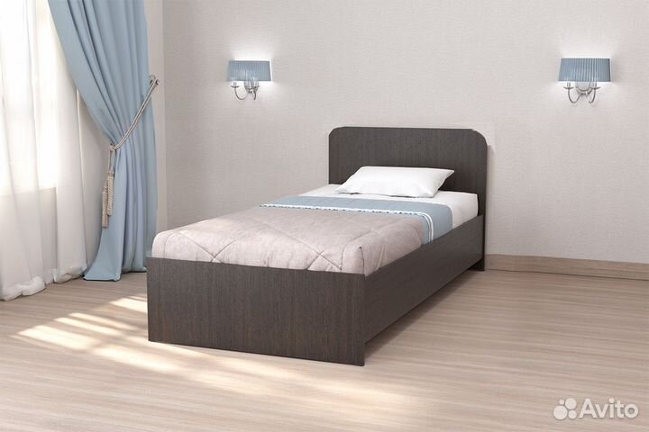 Кровать с матрасом