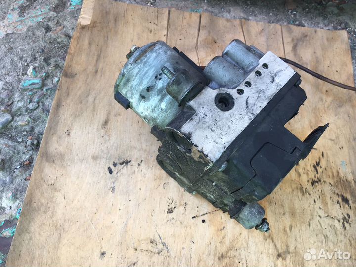 Блок ABS на Ауди-А6 в 45 кузове 2.5 турбо дизель