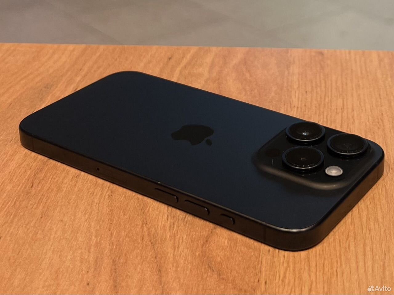 iPhone 15 Pro, 128 ГБ