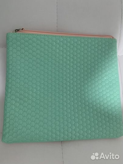 Косметичка новая