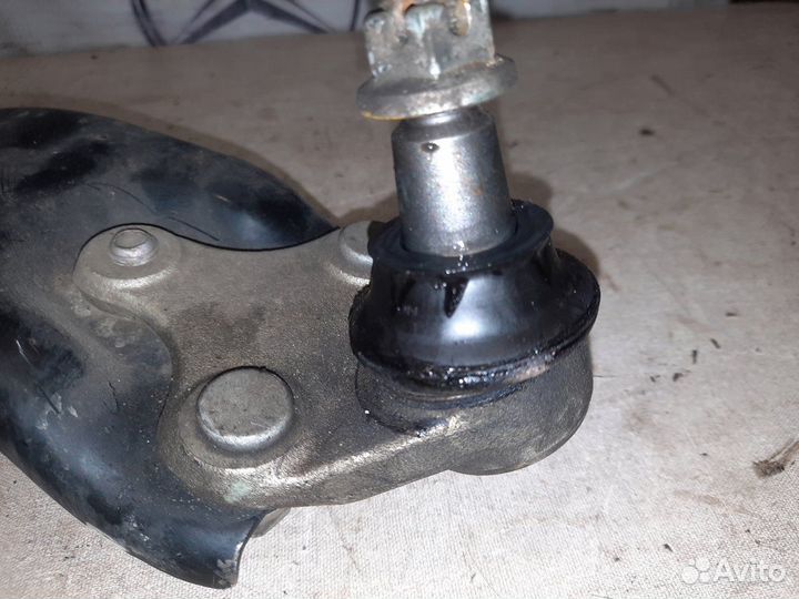 Рычаг передний правый Toyota Corolla E150