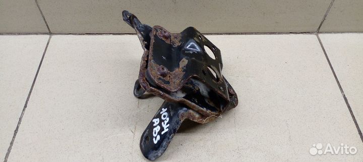 Кронштейн блока ABS (насос) Yaris 2005-2011