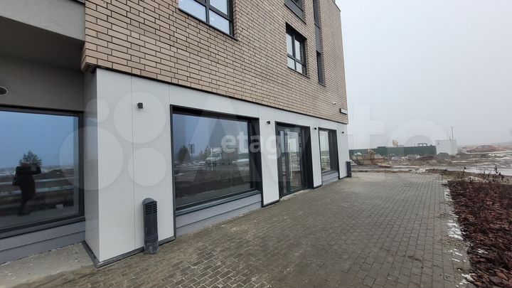 Сдам торговое помещение, 135.3 м²