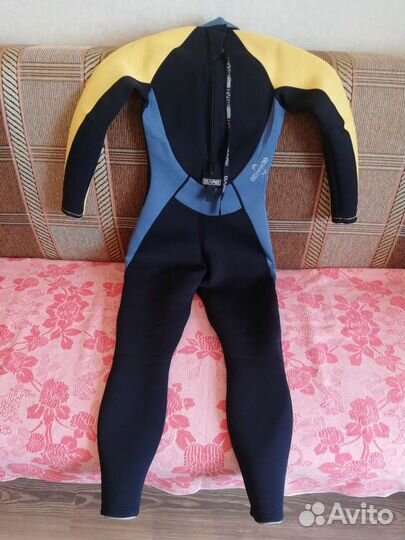 Женский мокрый гидрокостюм 3-2мм bare