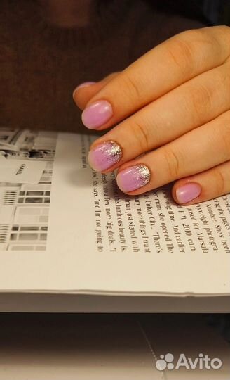 Нужна модель на маникюр