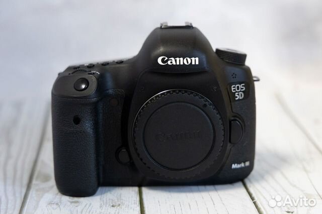 Продам фотоаппарат Canon EOS 5D Mark 3 объявление продам