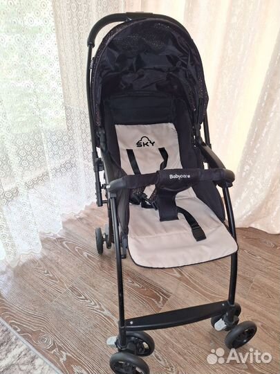 Прогулочная коляска,в отличном состоянии