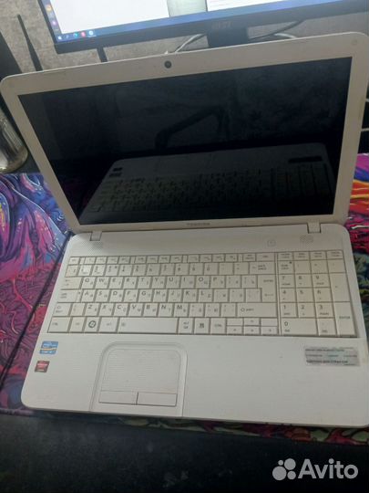 Ноутбук toshiba satellite C850 на запчасти