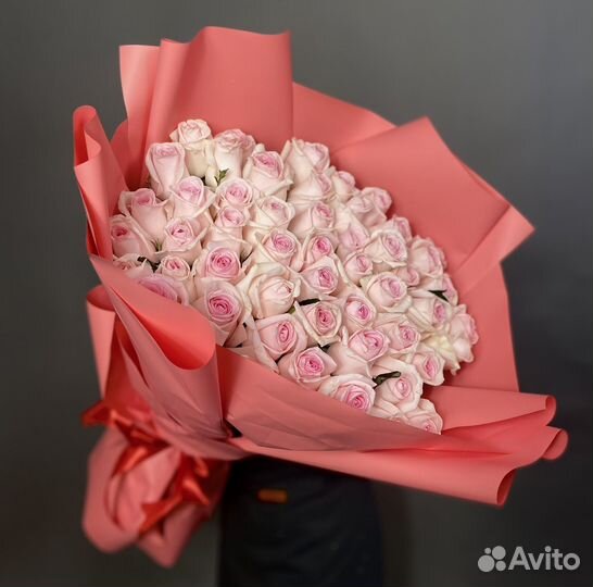 Букет 101 роза высокие пышные цветы