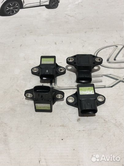 Датчик ускорение Lexus Rx4