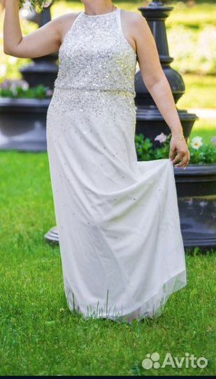 Свадебное платье со шлейфом