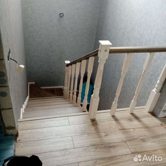 Обшивка/облицовка лестниц деревом